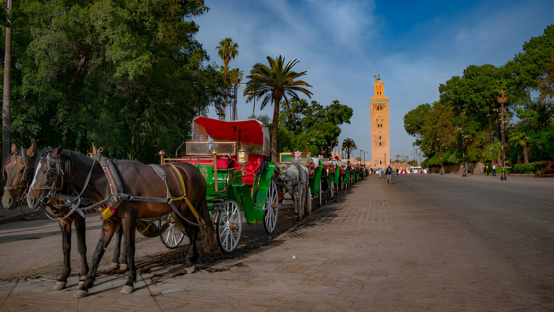 Horse-Drawn Carriage Ride in Marrakech – Romantic City Tour at Golden Hour